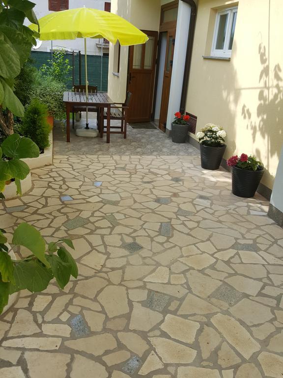 Apartments & Studio Matan Rovigno Esterno foto