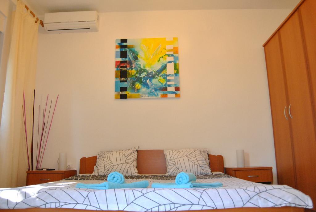 Apartments & Studio Matan Rovigno Esterno foto