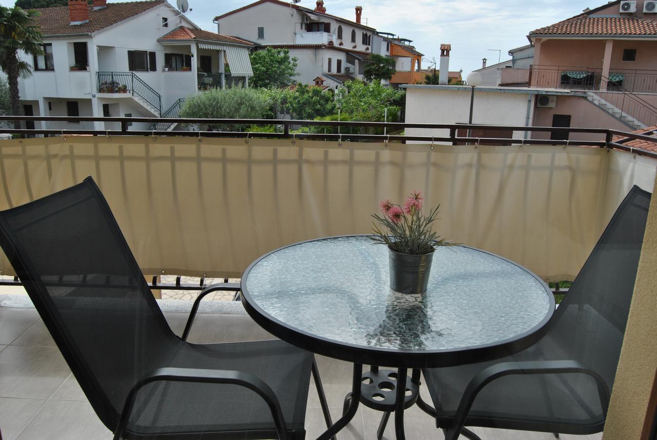 Apartments & Studio Matan Rovigno Esterno foto