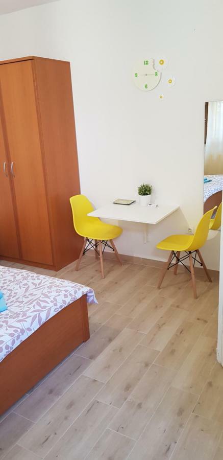 Apartments & Studio Matan Rovigno Esterno foto
